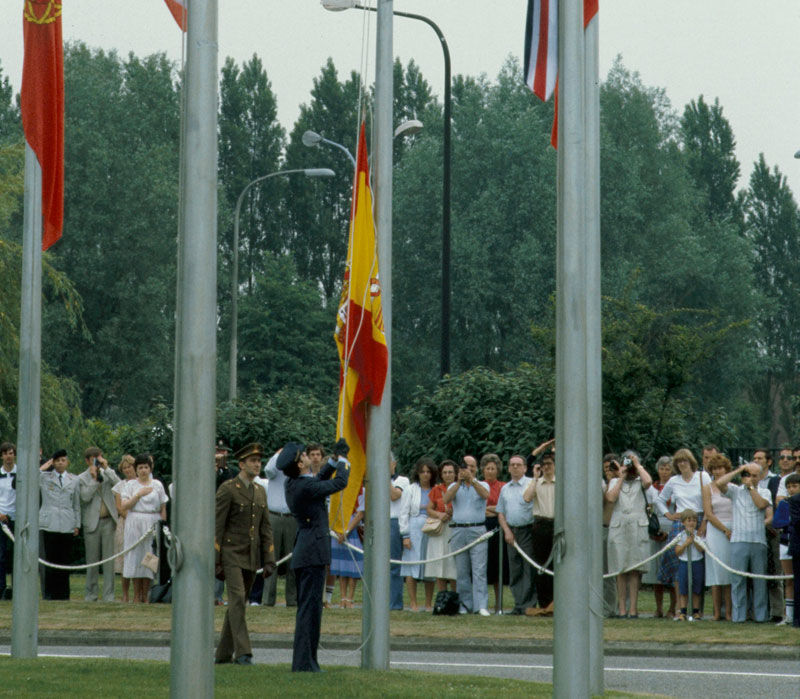 1982